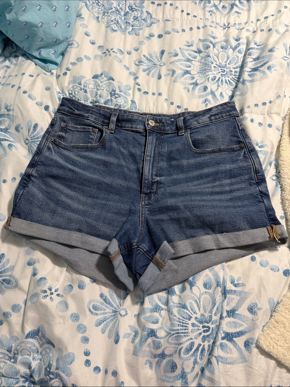 American Eagle Outfitters Blue stretch mom shorts  Rolled Cuff Denim